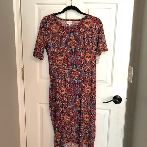 LuLaRoe Dresses & Skirts - Multi colored lularoe Julia dress